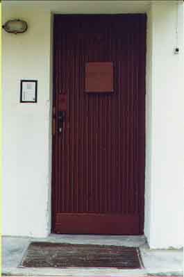 1_1.jpg (11947 bytes)